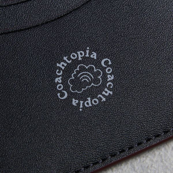 Coachtopia Pouzdro Na Karty Coach Wavy In Leather With Caterpillar Print Černé | 7054328-CZ