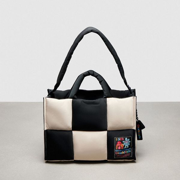 Coachtopia Tote Coach Loop Recycled Polyester With Checkerboard Quilting Černé | 9841276-CZ